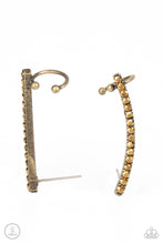 Load image into Gallery viewer, Paparazzi Give Me The SWOOP - Brass Post Earring
